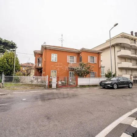 Belvilla By Oyo Armeria Mantignana